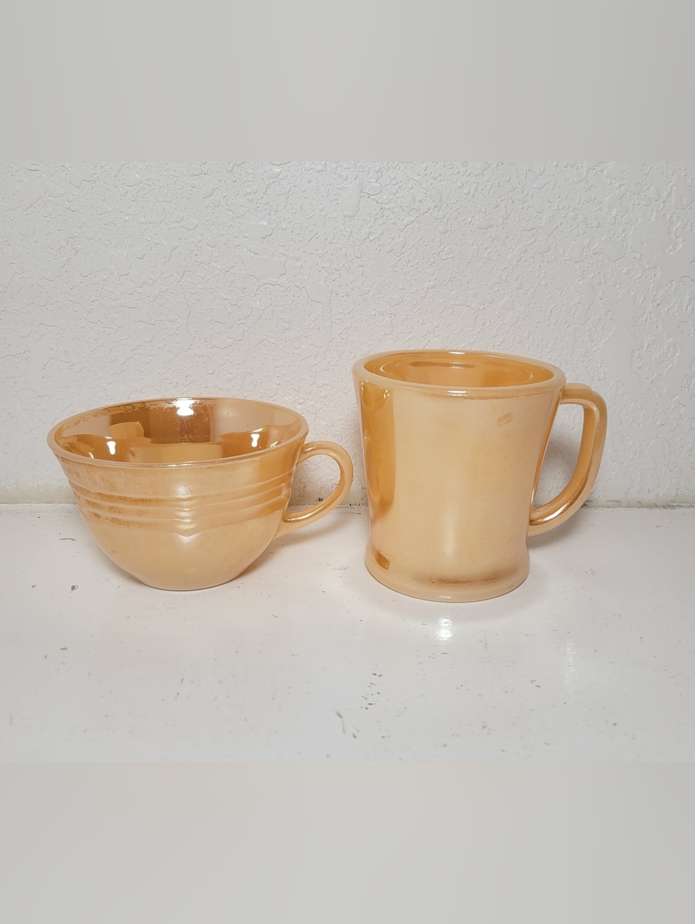 Vintage Fire‎ King PEACH Iridescent Mid Century Mug & Tea Anchor Hocking Luster